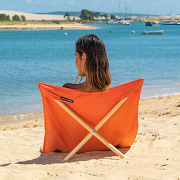 Lona playera con respaldo de madera plegable