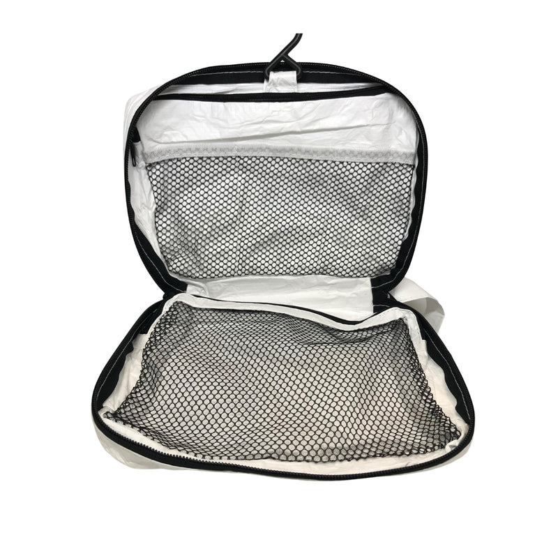 Neceser Colgante de Polietileno